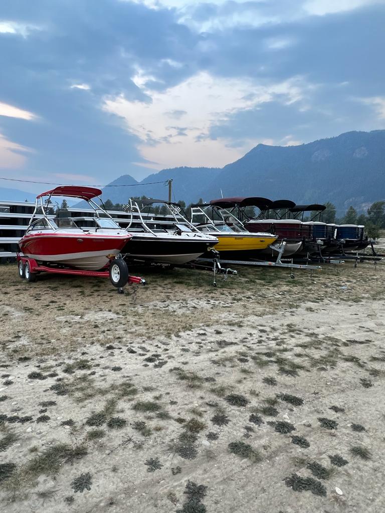 Renting Boats in Sicamous