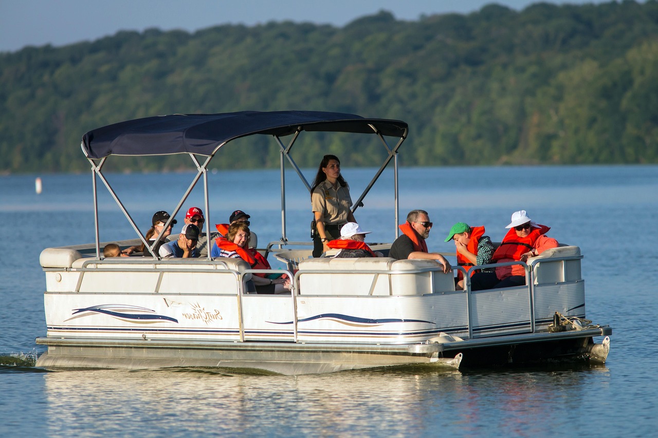 Renting Boats in Sicamous