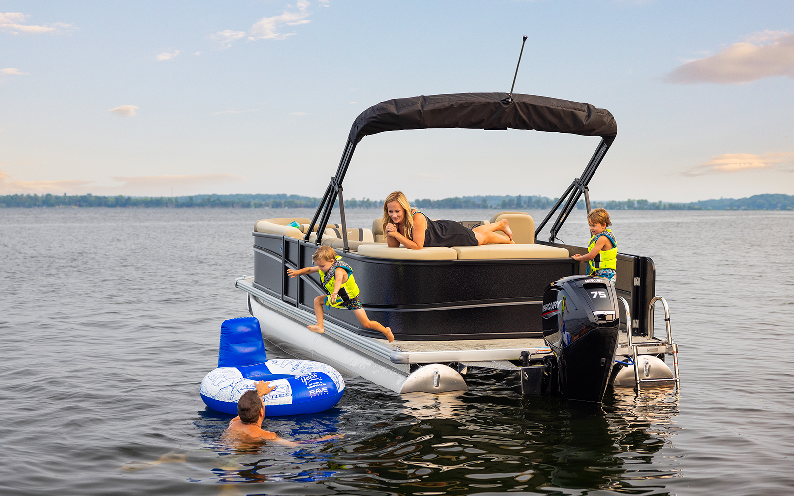 Sicamous Boat Rental